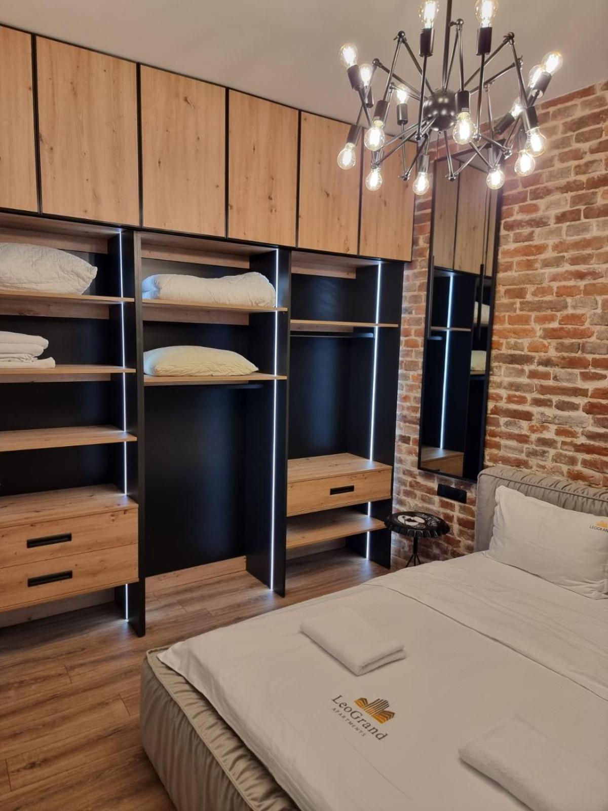 Leogrand Apartments On Krakivska 26 Lviv Bagian luar foto