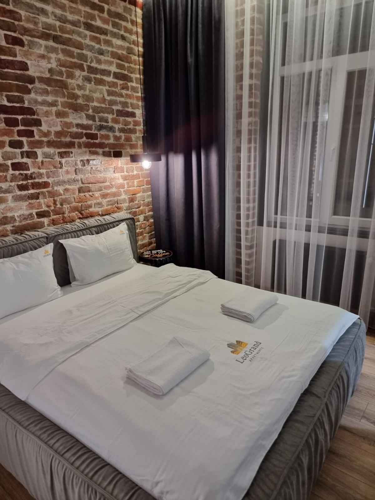 Leogrand Apartments On Krakivska 26 Lviv Bagian luar foto